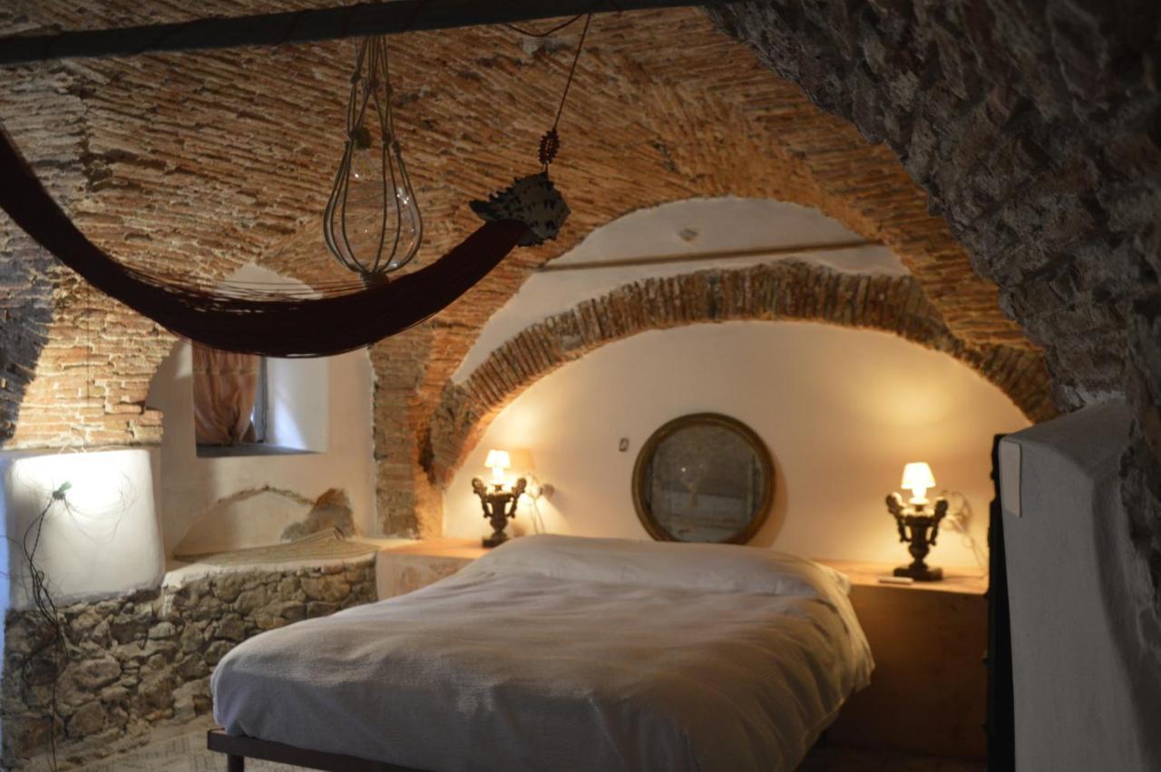 B&B Giardinidivale A 2 Chilometri Da Finale Ligure Борджо-Верецци Номер фото